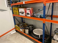 Diverse keukenbenodigdheden - afbeelding 1 van  8