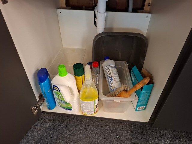 Diverse keukenbenodigdheden - afbeelding 8 van  10