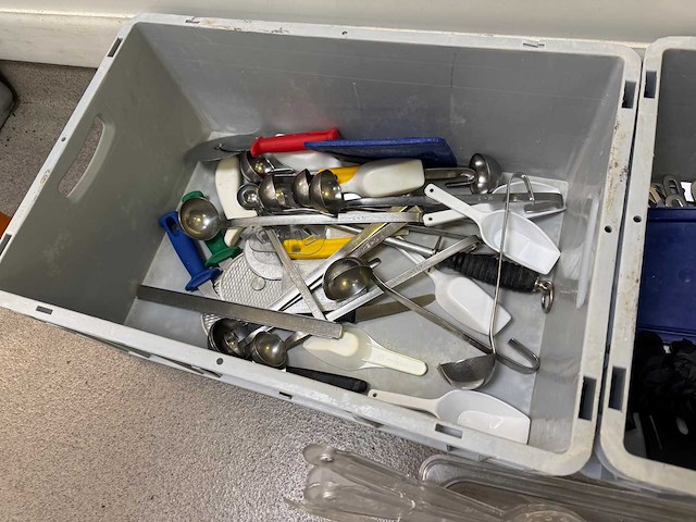 Diverse keukengerei - afbeelding 3 van  4