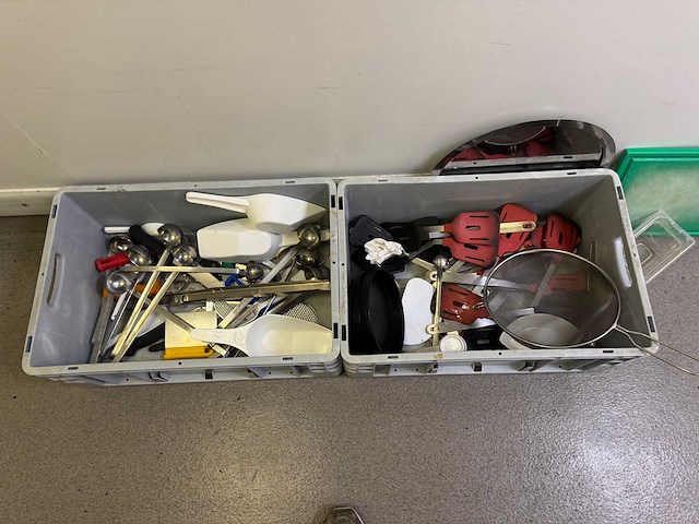 Diverse keukengerei - afbeelding 1 van  3