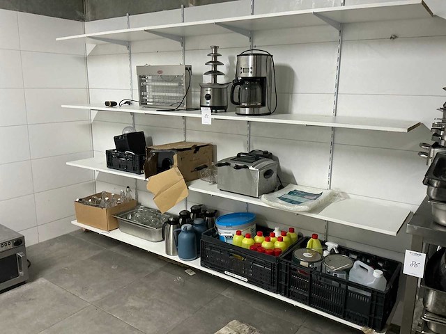 Diverse keukenmachines en toebehoren - afbeelding 1 van  5