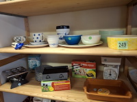 Diverse keukenspullen, 2 schappen - afbeelding 2 van  3