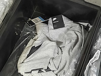 Diverse kleding, o.a nike - afbeelding 2 van  17
