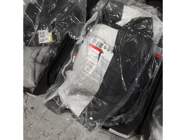 Diverse kleding, o.a nike - afbeelding 5 van  17