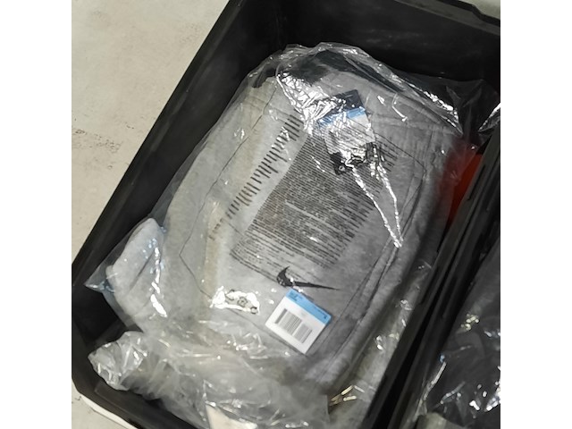 Diverse kleding, o.a nike - afbeelding 13 van  17
