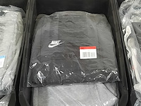 Diverse kleding, o.a nike - afbeelding 15 van  17
