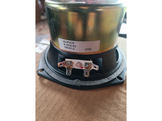 Diverse klipsch speakers en bas versterkers en onderdelen - afbeelding 3 van  19