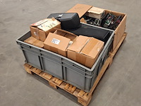 Diverse klipsch speakers en bas versterkers en onderdelen