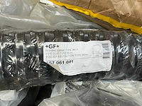 Diverse knieën, fittingen en doppen - afbeelding 2 van  10