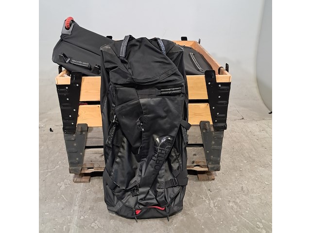 Diverse koffer trolleys, o.a. the north face - afbeelding 1 van  5
