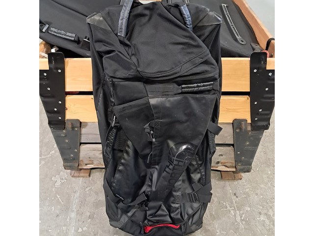 Diverse koffer trolleys, o.a. the north face - afbeelding 2 van  5