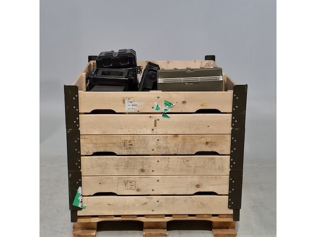 Diverse koffers - afbeelding 1 van  6