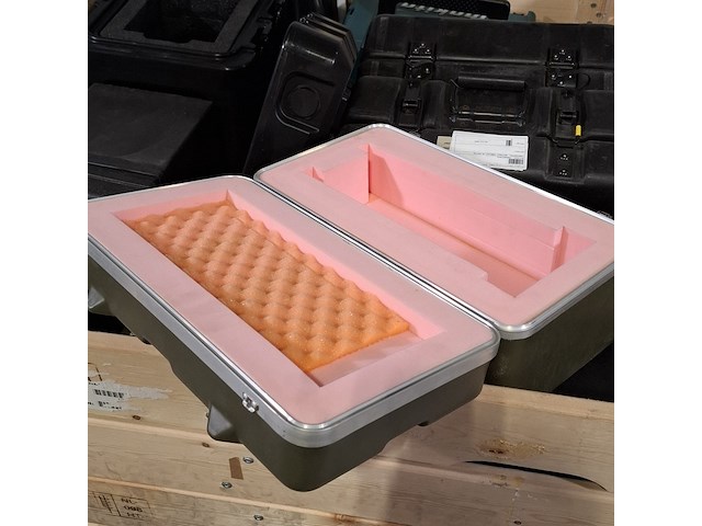 Diverse koffers - afbeelding 3 van  6