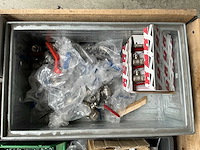 Diverse kogelkranen en ijzerwaren - afbeelding 12 van  14