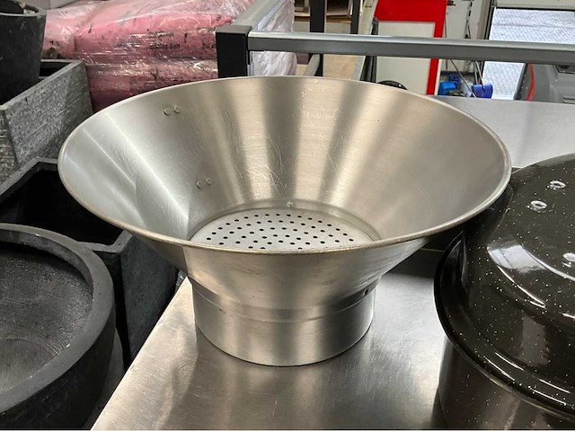 Diverse kommen - afbeelding 2 van  6