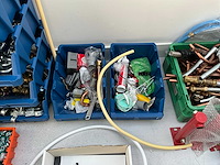 Diverse koppelingen, cv materialen en magazijnbakken - afbeelding 3 van  14