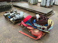 Diverse koppelingen en afvoerslangen - afbeelding 1 van  4