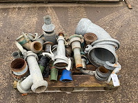 Diverse koppelingen en afvoerslangen - afbeelding 2 van  4