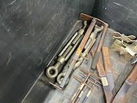 Diverse koppelingen, stratenmakers gereedschap - afbeelding 5 van  9
