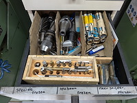 Diverse koppen en boren t.b.v. freesbank - afbeelding 1 van  10