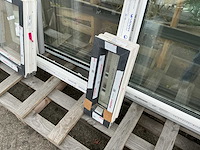 Diverse kozijnen met glas (7x) - afbeelding 10 van  12