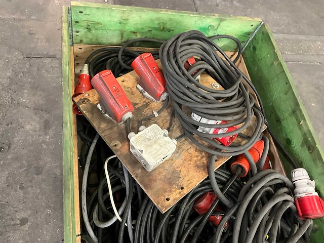 Diverse krachtstroomkabels - afbeelding 4 van  4