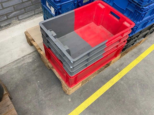 Diverse kratten - afbeelding 2 van  4