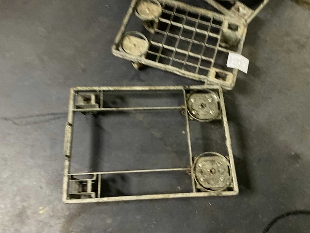 Diverse krattentrolley’s (6x) - afbeelding 1 van  3