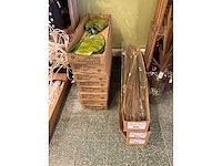 Diverse kunstplanten en decoratie - afbeelding 12 van  12