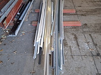 Diverse kunststof en aluminium profielen, keralit / protex - afbeelding 5 van  12