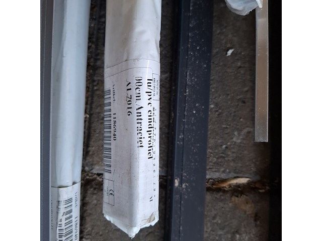 Diverse kunststof en aluminium profielen, keralit / protex - afbeelding 11 van  12