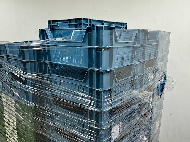 Diverse kunststof kratten - afbeelding 3 van  5