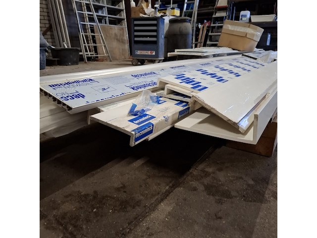 Diverse kunststof profielen en vensterbanken, o.a. unipanel - afbeelding 13 van  22