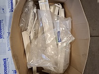 Diverse kunststof profielen en vensterbanken, o.a. unipanel - afbeelding 15 van  22