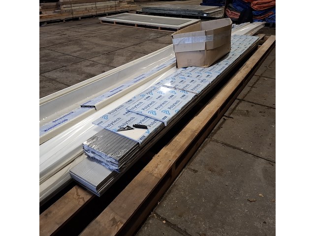 Diverse kunststof profielen en vensterbanken, o.a. unipanel - afbeelding 18 van  22