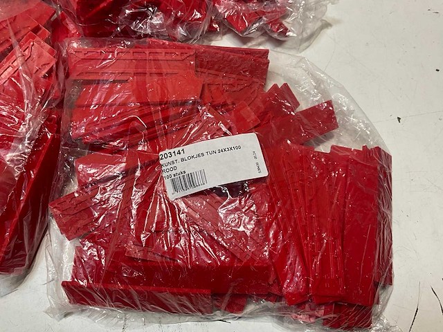 Diverse kunststof toebehoren - afbeelding 2 van  11