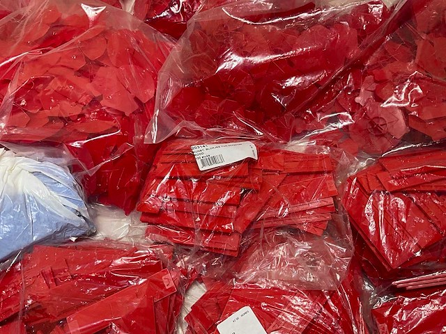 Diverse kunststof toebehoren - afbeelding 10 van  11