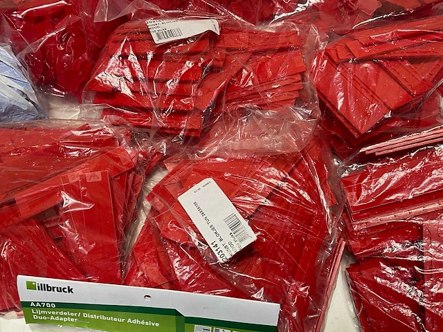 Diverse kunststof toebehoren - afbeelding 11 van  11