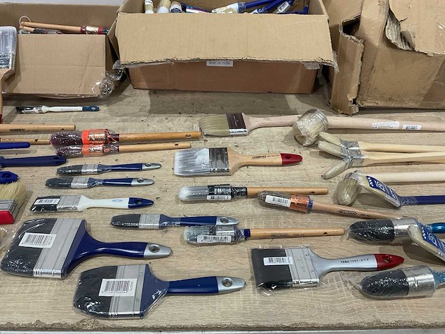 Diverse kwasten circa 850 stuks - afbeelding 10 van  14