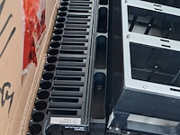 Diverse laboratorium apparatuur - afbeelding 11 van  12