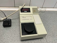 Diverse laboratorium apparatuur - afbeelding 4 van  6