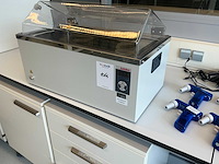 Diverse laboratoriumapparatuur - afbeelding 5 van  7