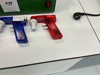 Diverse laboratoriumapparatuur - afbeelding 4 van  9