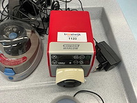 Diverse laboratoriumapparatuur - afbeelding 3 van  6