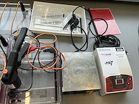 Diverse laboratoriumapparatuur - afbeelding 6 van  9