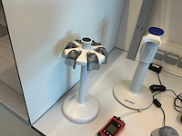 Diverse laboratoriumapparatuur - afbeelding 4 van  5