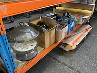 Diverse laboratoriumapparatuur - afbeelding 4 van  11