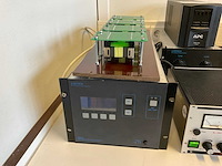 Diverse laboratoriumapparatuur - afbeelding 4 van  7