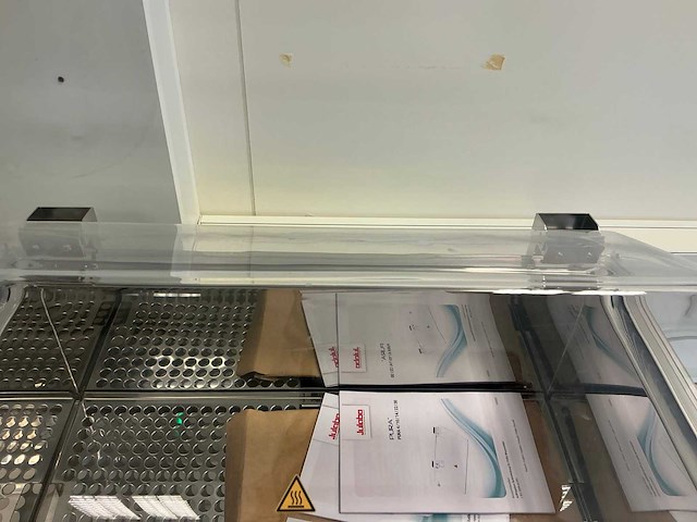 Diverse laboratoriumapparatuur - afbeelding 7 van  9