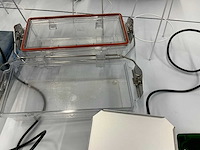 Diverse laboratoriumapparatuur - afbeelding 9 van  9